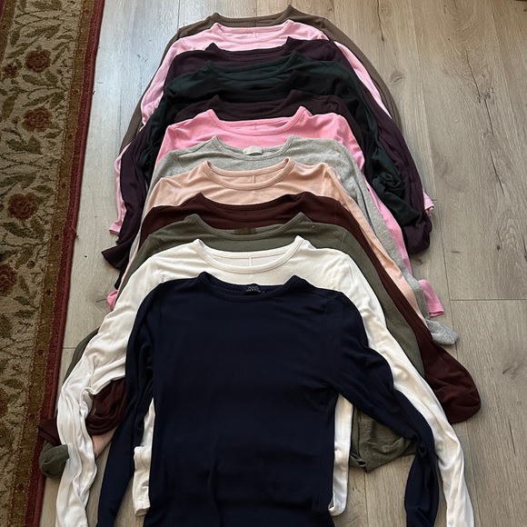 nuuds Tops - ✨NUUDS Slinky Rib long sleeve - 6 shirts!